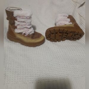 Toddler boots good condition size 7